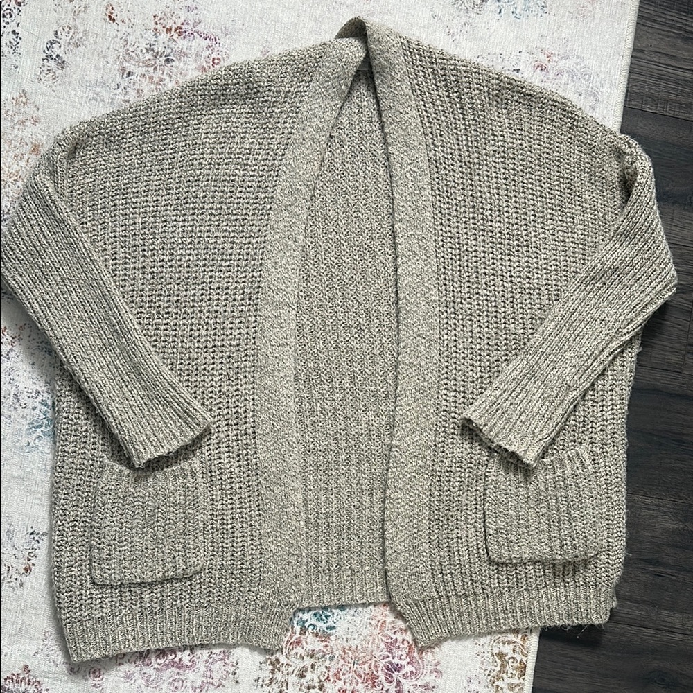 Luna Ivy - Women's beige Knit Sweater